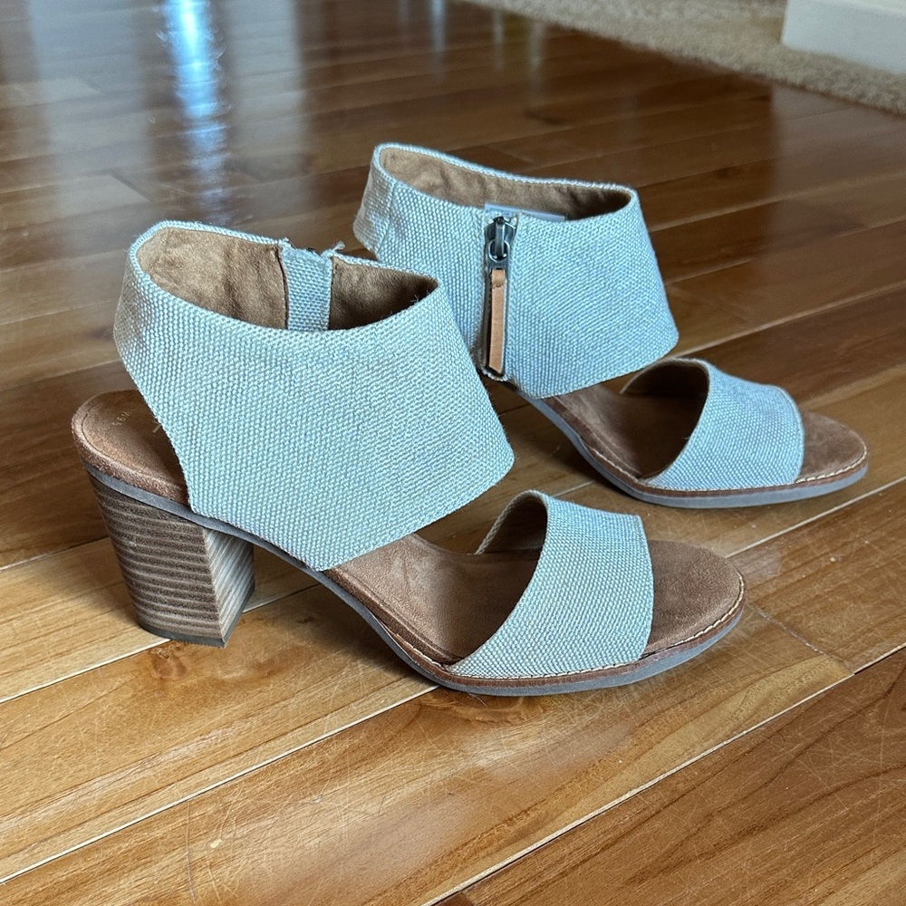 Toms Women's Majorca Cutout Heeled Sandals- natural/ivory